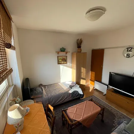 Ada Apartment
