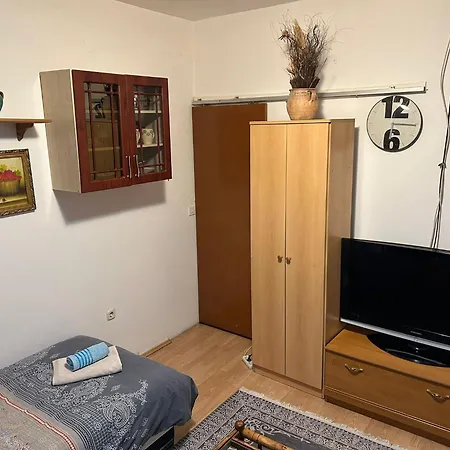 Apartment Ada